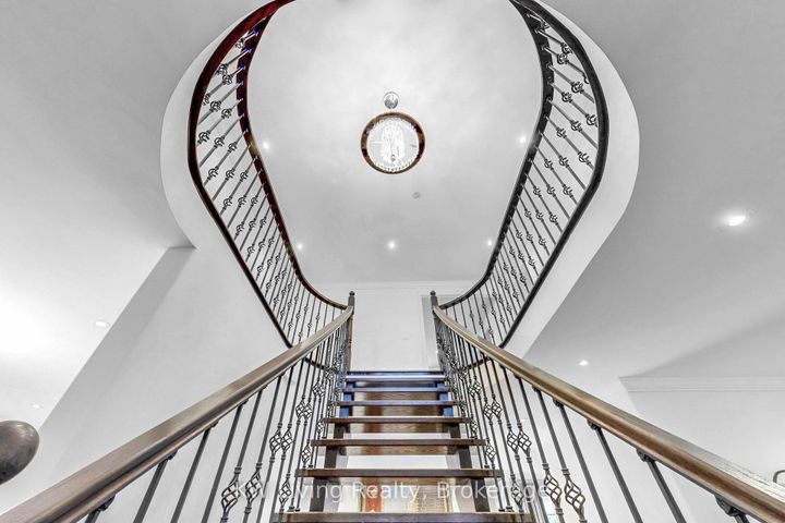 Photo 15 at 5167 Frybrook Court, Central Erin Mills, Mississauga