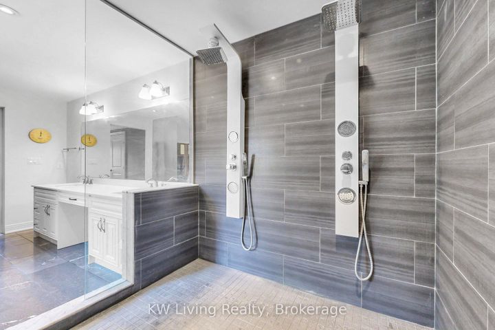 Photo 20 at 5167 Frybrook Court, Central Erin Mills, Mississauga