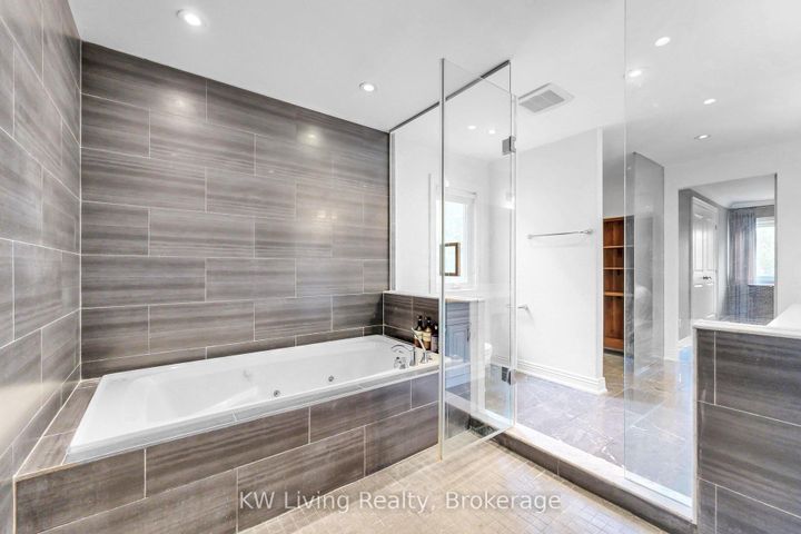 Photo 21 at 5167 Frybrook Court, Central Erin Mills, Mississauga