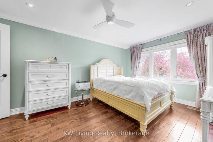 Photo 22 at 5167 Frybrook Court, Central Erin Mills, Mississauga