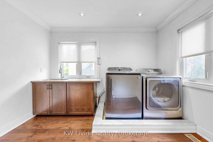 Photo 29 at 5167 Frybrook Court, Central Erin Mills, Mississauga