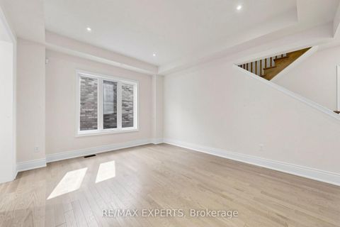 Photo 15 at 60 Bud Leggett Crescent, Keswick South, Georgina