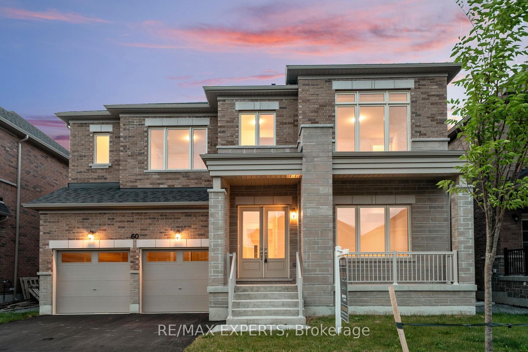 60 Bud Leggett Crescent, Keswick South, Georgina photo number 2