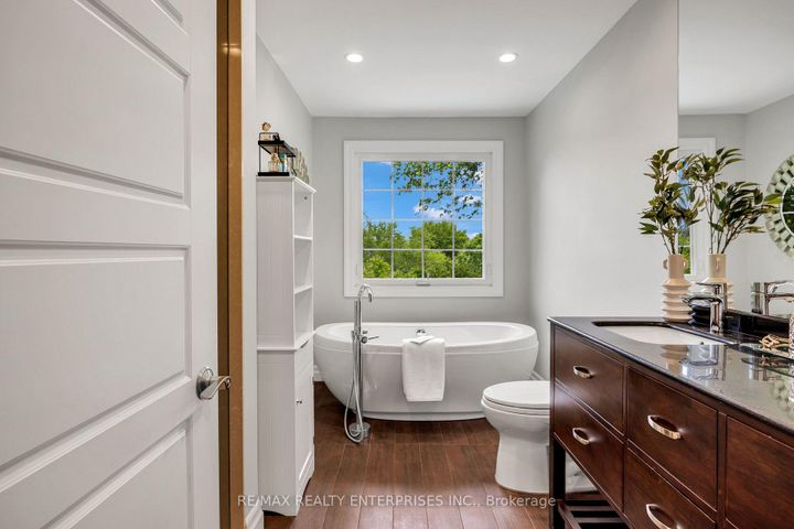 Photo 27 at 1441 Petrie Way, Clarkson, Mississauga