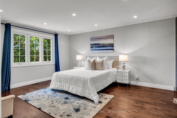Photo 30 at 1441 Petrie Way, Clarkson, Mississauga