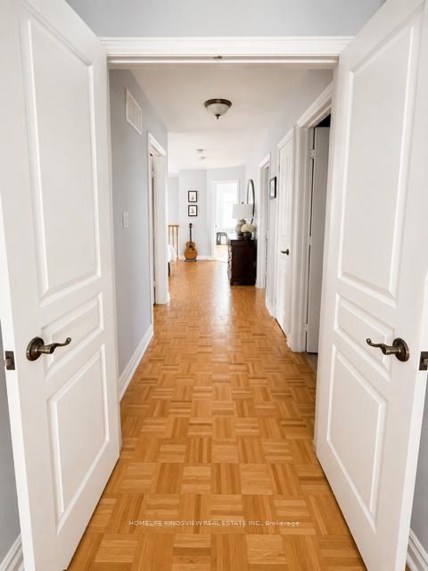 Photo 7 at 376 Vellore Avenue, Vellore Village, Vaughan