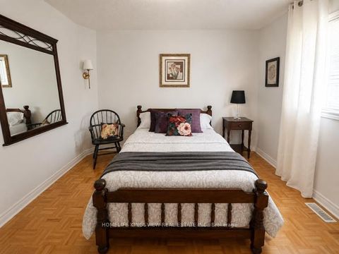 Photo 11 at 376 Vellore Avenue, Vellore Village, Vaughan