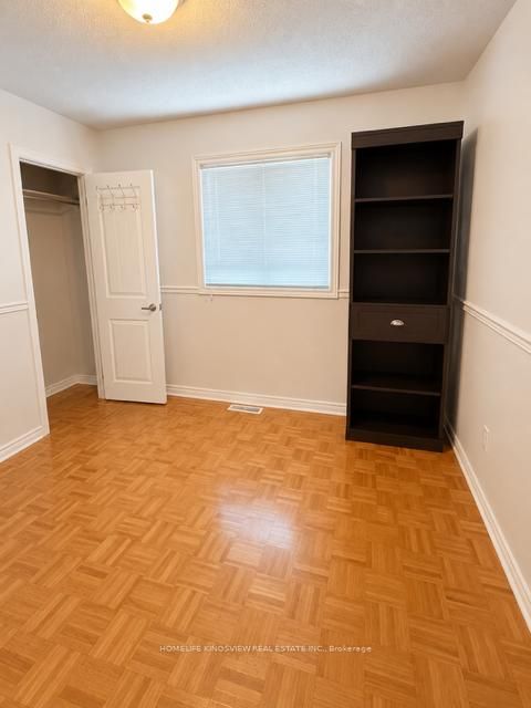 Photo 14 at 376 Vellore Avenue, Vellore Village, Vaughan