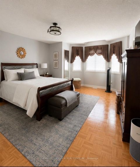 Photo 17 at 376 Vellore Avenue, Vellore Village, Vaughan