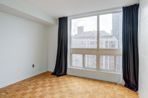 Photo 25 at 1804 - 5 Kenneth Avenue, Willowdale East, Toronto