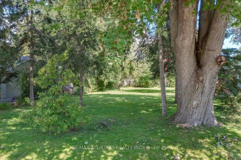 Photo 2 at 288 Woodycrest Avenue, Keswick South, Georgina