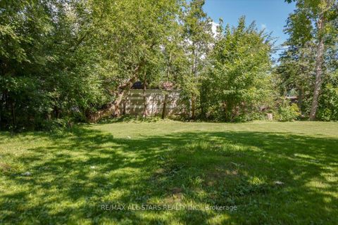 Photo 6 at 288 Woodycrest Avenue, Keswick South, Georgina