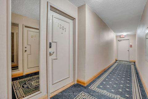 Photo 5 at 1207 - 10 Martha Eaton Way, Amesbury, Toronto