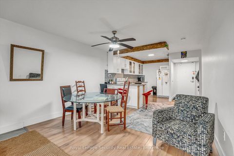 Photo 11 at 1207 - 10 Martha Eaton Way, Amesbury, Toronto