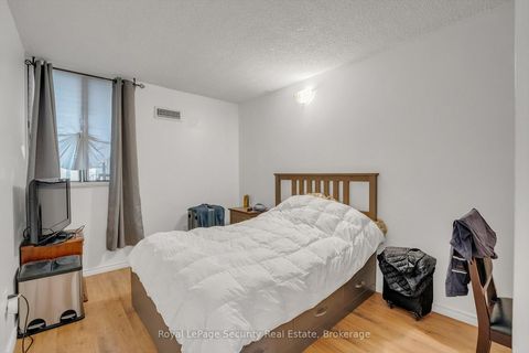 Photo 23 at 1207 - 10 Martha Eaton Way, Amesbury, Toronto
