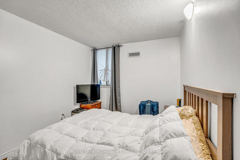 Photo 25 at 1207 - 10 Martha Eaton Way, Amesbury, Toronto
