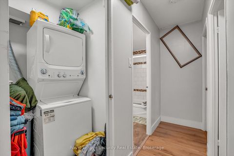Photo 27 at 1207 - 10 Martha Eaton Way, Amesbury, Toronto
