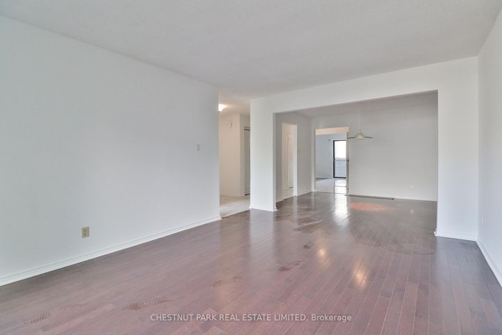 Photo 8 at 18 Dervock Crescent, Bayview Village, Toronto