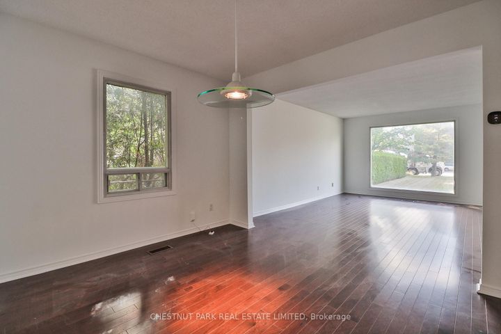 Photo 11 at 18 Dervock Crescent, Bayview Village, Toronto
