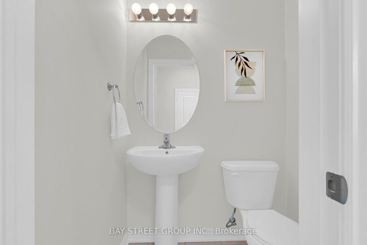 Photo 15 at 221 Clockwork Drive, Northwest Brampton, Brampton
