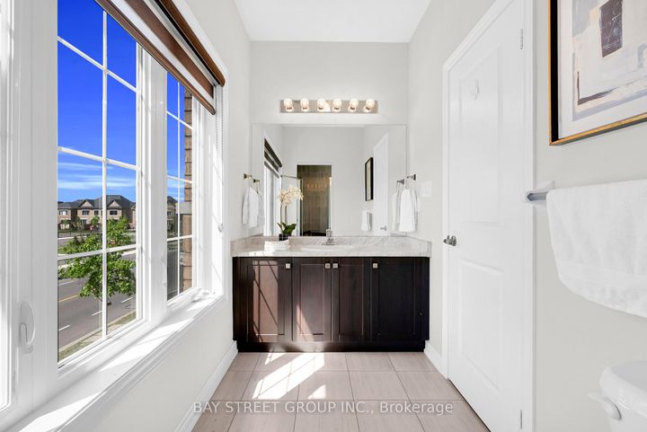 Photo 23 at 221 Clockwork Drive, Northwest Brampton, Brampton