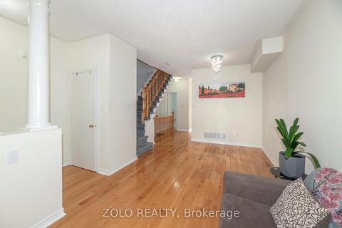 Photo 4 at 26 - 23 Observatory Lane, Observatory, Richmond Hill