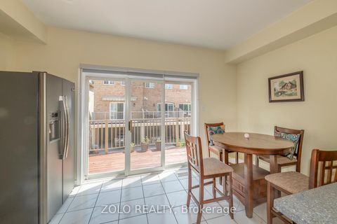 Photo 11 at 26 - 23 Observatory Lane, Observatory, Richmond Hill