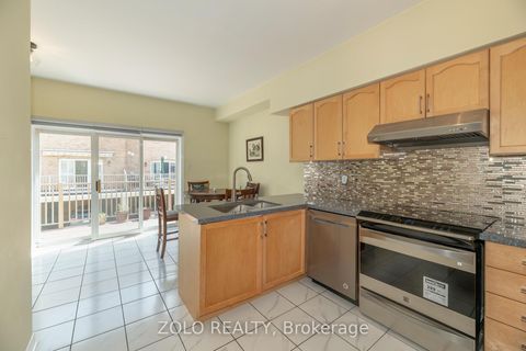 Photo 12 at 26 - 23 Observatory Lane, Observatory, Richmond Hill