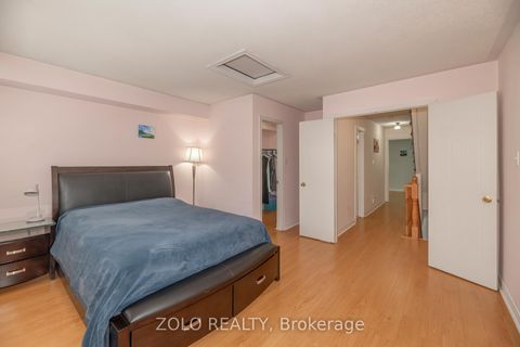 Photo 15 at 26 - 23 Observatory Lane, Observatory, Richmond Hill