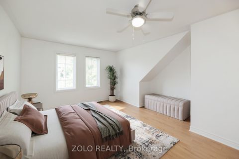 Photo 22 at 26 - 23 Observatory Lane, Observatory, Richmond Hill