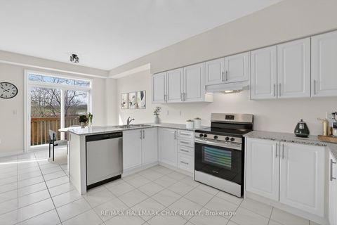 Photo 4 at 119 Cliff Thompson Court, Sutton & Jackson's Point, Georgina