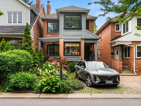 Photo 1 at 39 Standish Avenue, Moore Park, Toronto