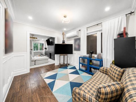 Photo 5 at 39 Standish Avenue, Moore Park, Toronto