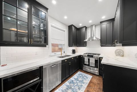 Photo 7 at 39 Standish Avenue, Moore Park, Toronto