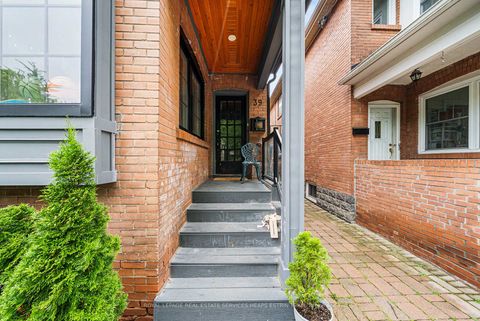 Photo 12 at 39 Standish Avenue, Moore Park, Toronto
