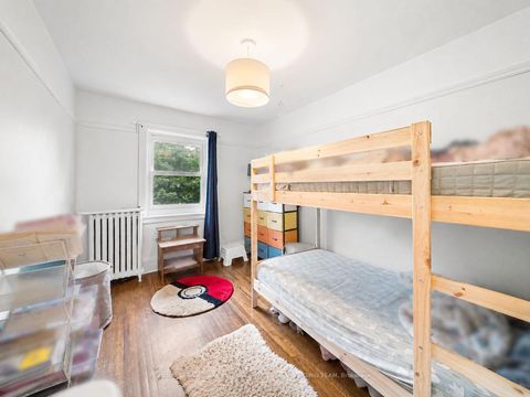 Photo 19 at 39 Standish Avenue, Moore Park, Toronto