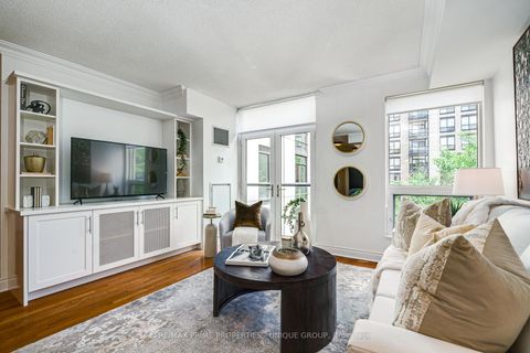 Photo 3 at 315 - 10 Delisle Avenue, St. Clair, Toronto