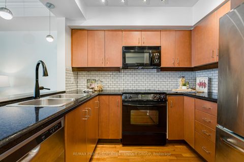 Photo 8 at 315 - 10 Delisle Avenue, St. Clair, Toronto
