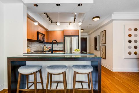 Photo 11 at 315 - 10 Delisle Avenue, St. Clair, Toronto