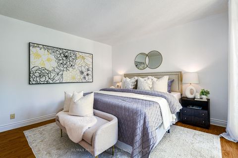 Photo 20 at 315 - 10 Delisle Avenue, St. Clair, Toronto
