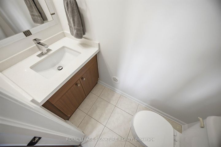 Photo 32 at 22 - 6020 Derry Road, HA Harrison, Milton