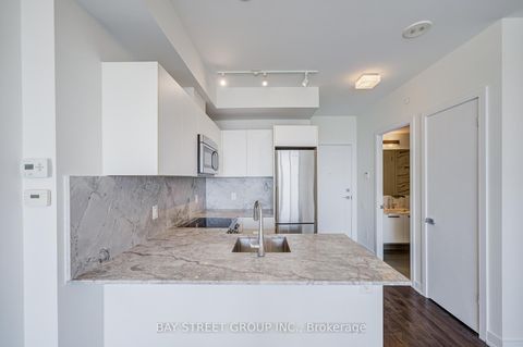 Photo 11 at 2706 - 57 St. Joseph Street, Bay Street Corridor, Toronto