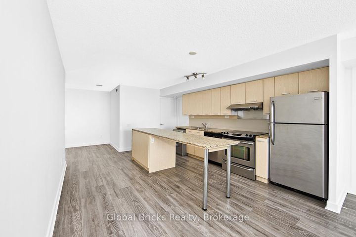 Photo 7 at 911 - 29 Singer Court, Bayview Village, Toronto