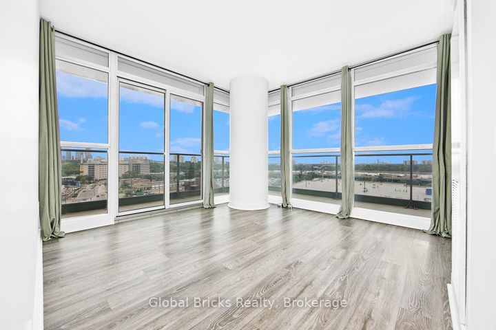 Photo 12 at 911 - 29 Singer Court, Bayview Village, Toronto