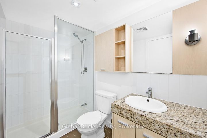 Photo 20 at 911 - 29 Singer Court, Bayview Village, Toronto