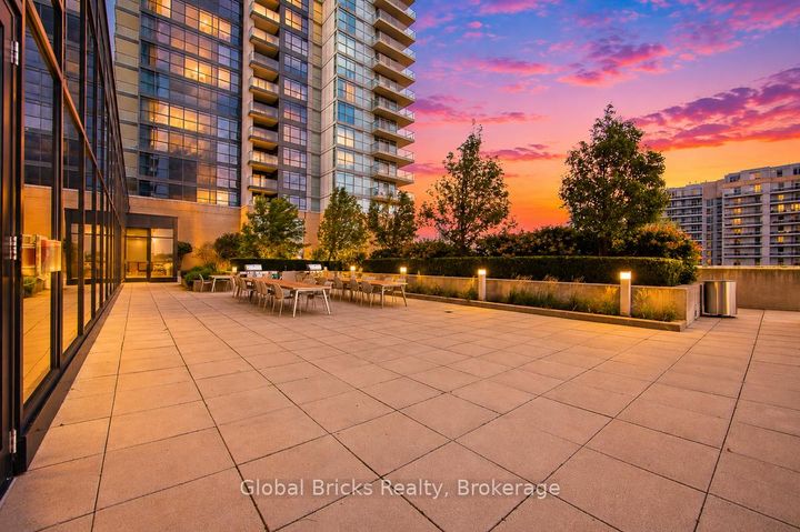 Photo 29 at 911 - 29 Singer Court, Bayview Village, Toronto