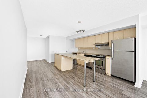 Photo 7 at 911 - 29 Singer Court, Bayview Village, Toronto