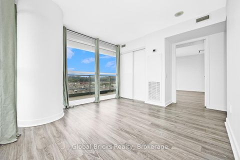 Photo 14 at 911 - 29 Singer Court, Bayview Village, Toronto
