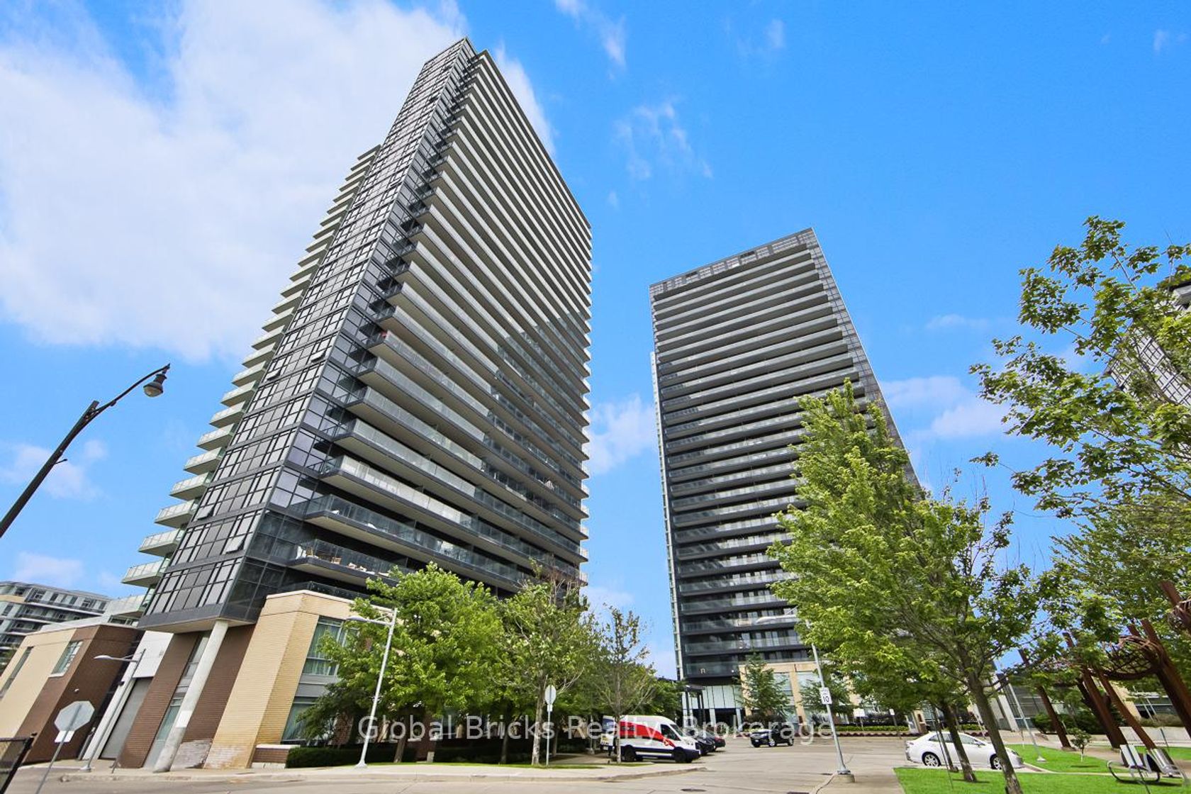 911 - 29 Singer Court, Bayview Village, Toronto 2