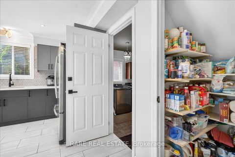 Photo 9 at 7 Michelle Drive, Painswick South, Barrie